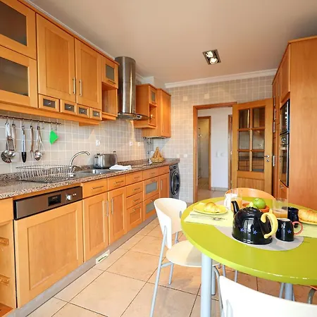 B80 - Gideon Albasol 2 Bed In Lejlighed Lagos