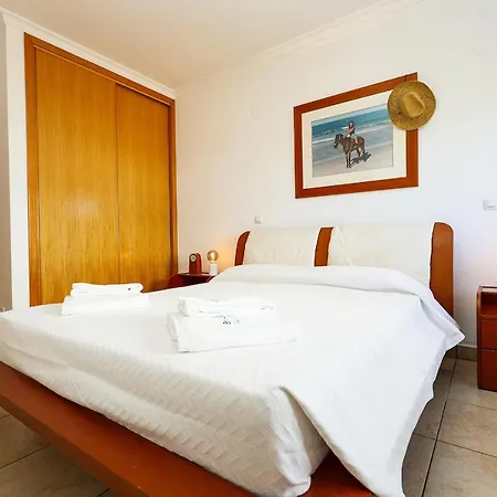 B80 - Gideon Albasol 2 Bed In Lejlighed Lagos