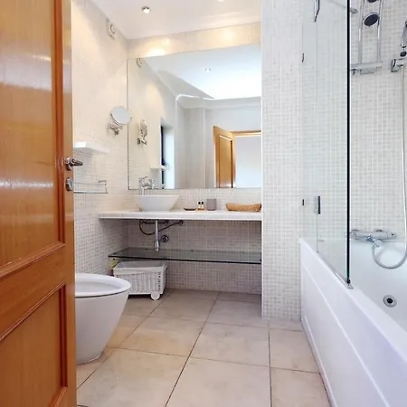 B80 - Gideon Albasol 2 Bed In * 拉哥斯