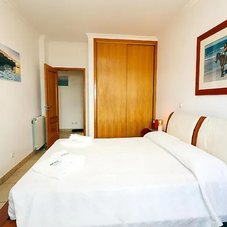 B80 - Gideon Albasol 2 Bed In *