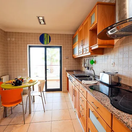 B80 - Gideon Albasol 2 Bed In 拉哥斯