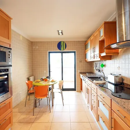 B80 - Gideon Albasol 2 Bed In 拉哥斯