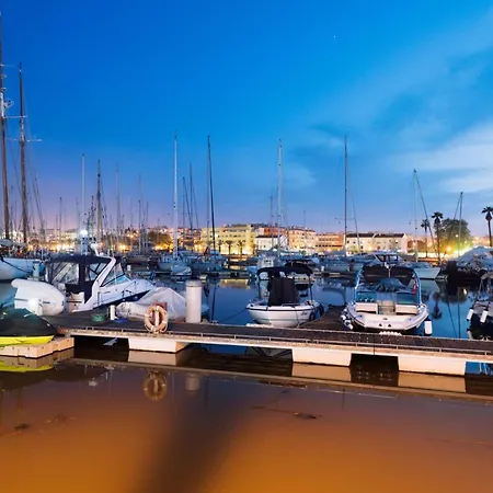 B80 - Gideon Albasol 2 Bed In * لاغوس