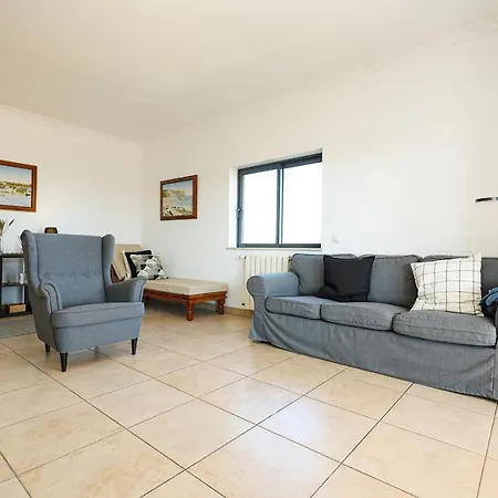 B80 - Gideon Albasol 2 Bed In Lagos